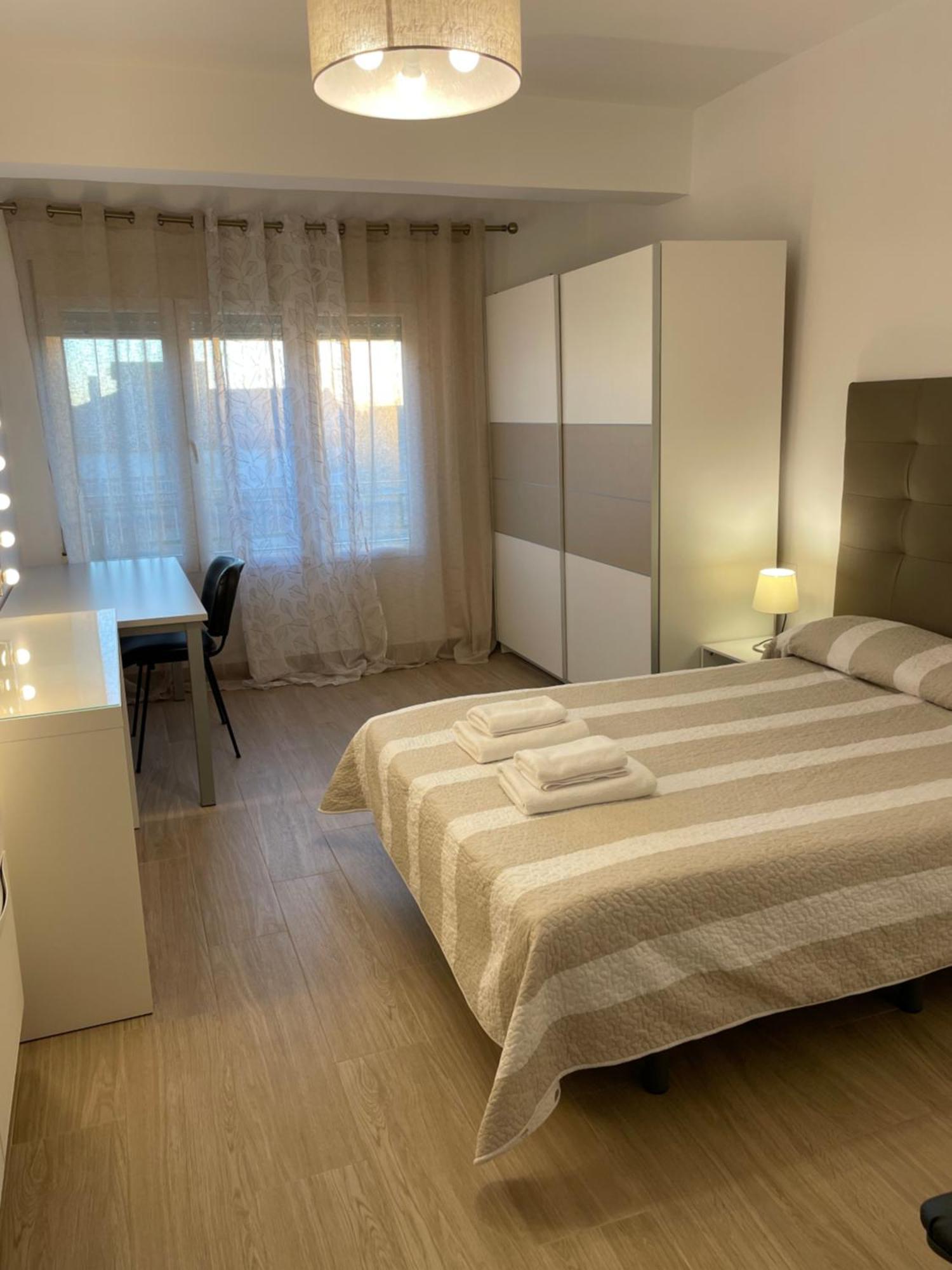 H&H Suite Espectacular Apartamento En El Centro De Granada Eksteriør billede